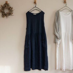 画像16: ギャザーノースリーブワンピ (16)