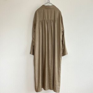 画像2: Vスタンドカラーワンピ (2)