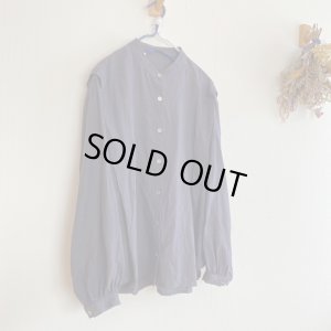 画像1: 【OUTLET】ショルダータックブラウス (1)