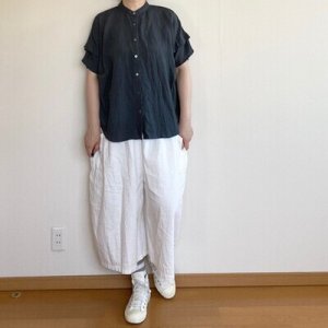 画像4: 前開きタックフリルブラウス (4)