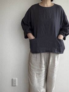 画像14: 袖口タックブラウス (14)
