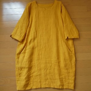 こちらのカラーが実物に近いです