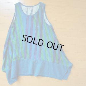 裾はたっぷりした分量