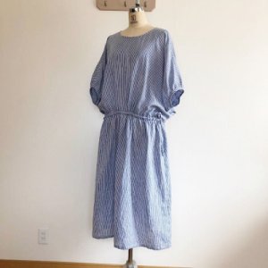 画像2: シャーリングワンピース (2)